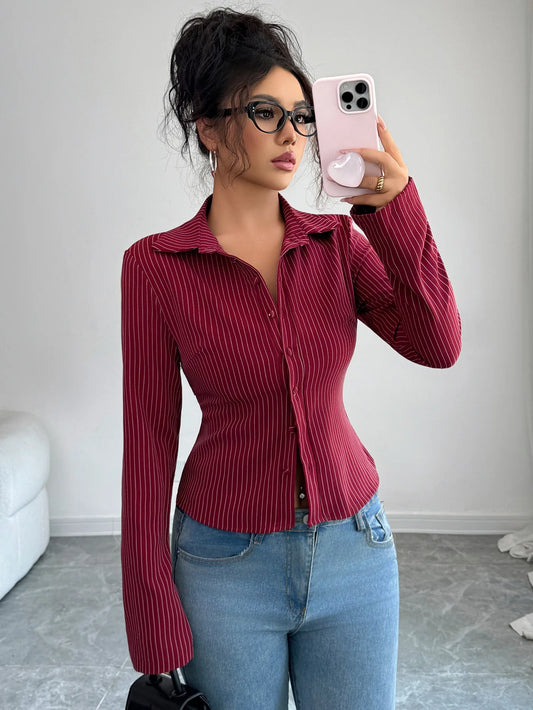 A fitted shirt is a wardrobe essential designed to contour the body while maintaining a clean, polished silhouette. Unlike relaxed or oversized styles, it follows the natural lines of the torso, creating a sharp and streamlin