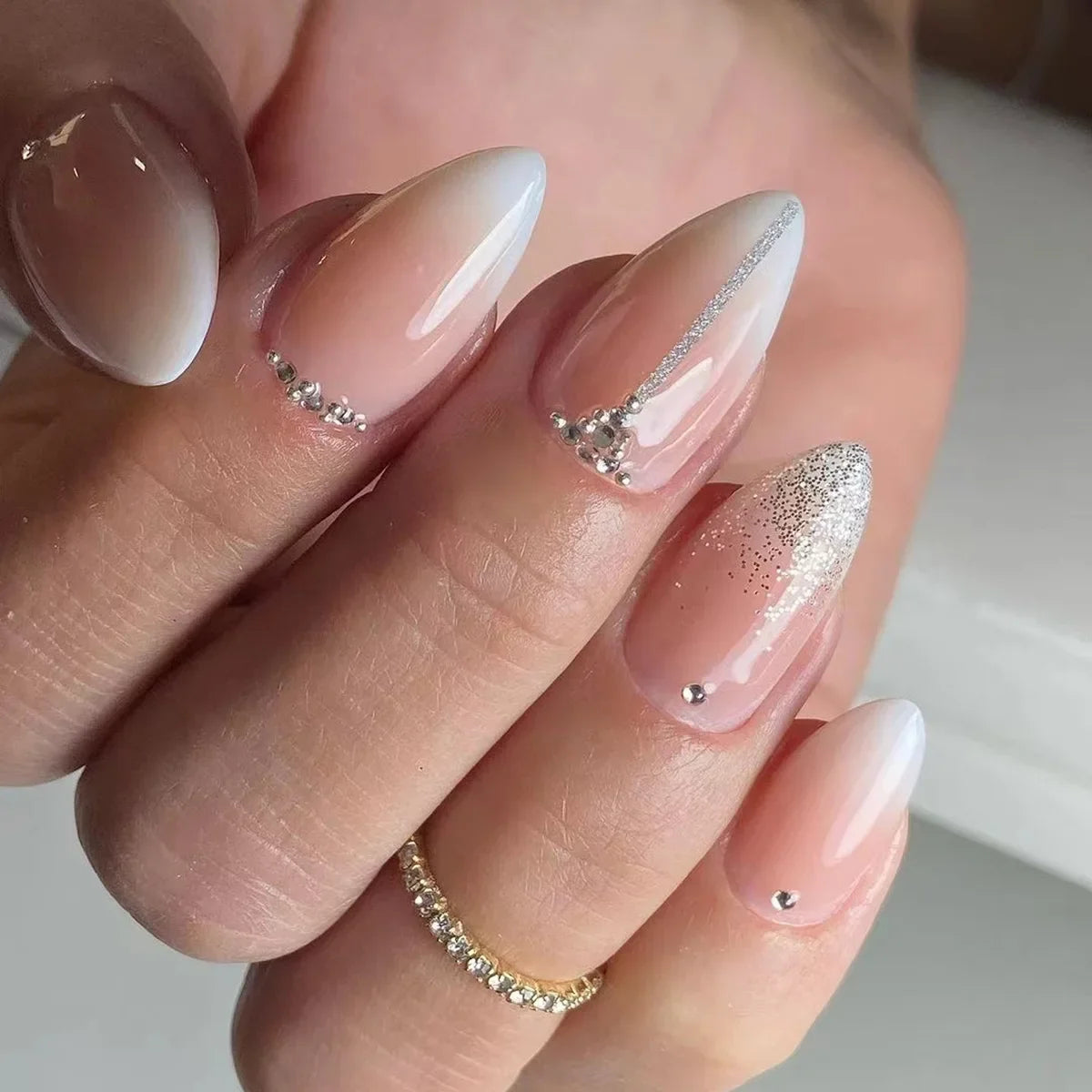 Wine Red Almond Fake Nails-10