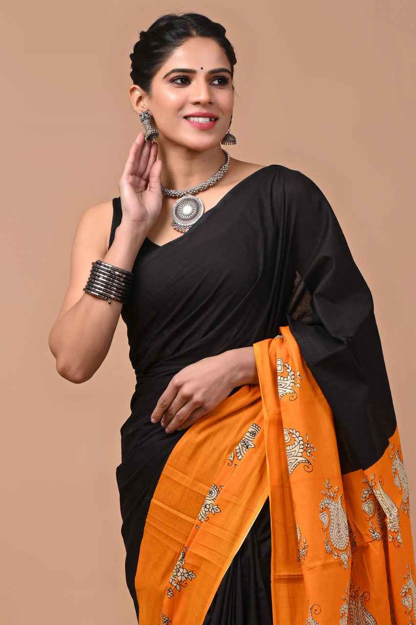 Tangerine Royal Mulmul Cotton Saree with Traditional Paisley Print-3